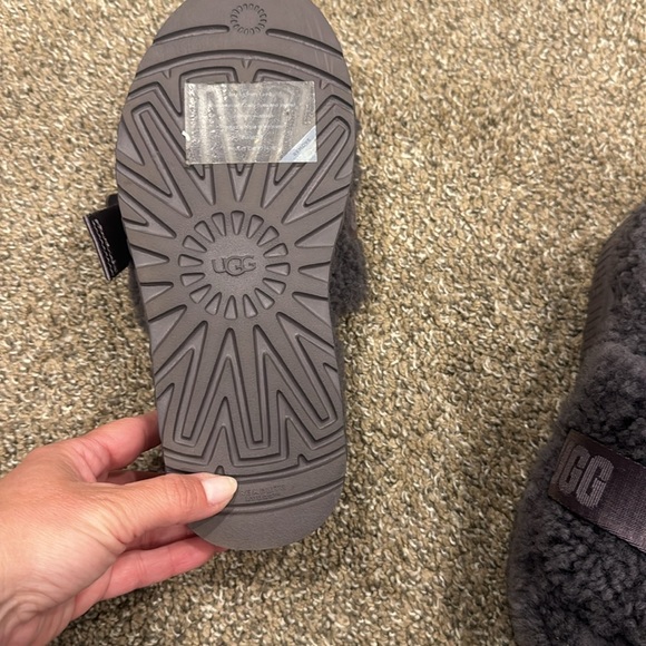 ugg slides platform - Picture 3 of 3